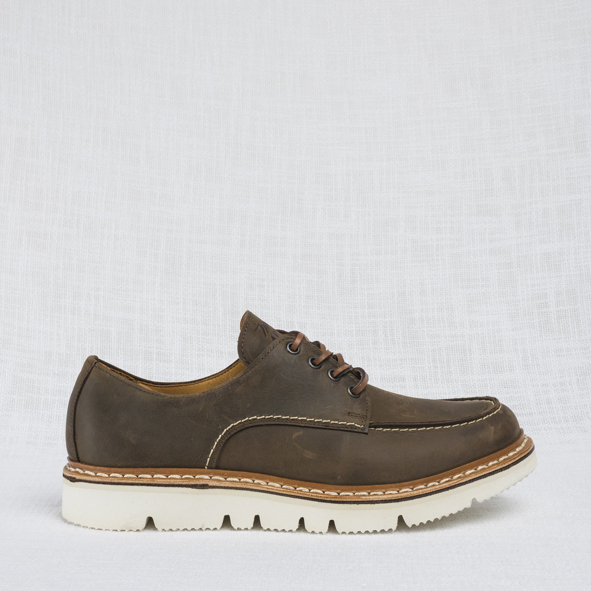 Stringata Sportiva in Pelle - Brown