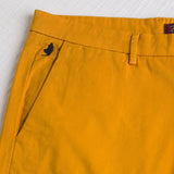 Pantalone chino corto in gabardina stretch - Gold Yellow
