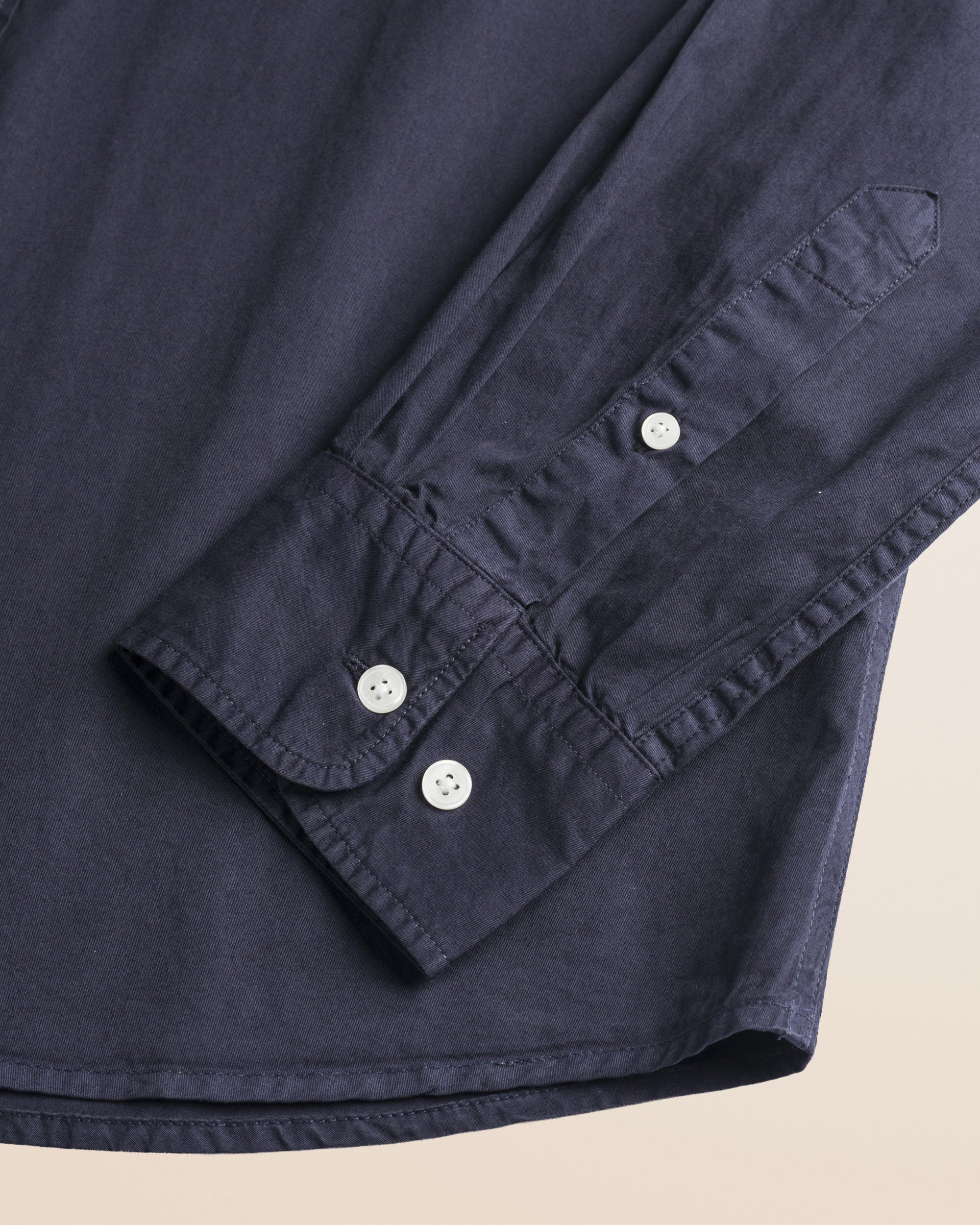 Camicia in Gabardina di Cotone Tinta in Capo dettaglio manica - Navy Blue