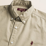 Camicia in Gabardina di Cotone Tinta in Capo dettaglio colletto - Elmwood Brown
