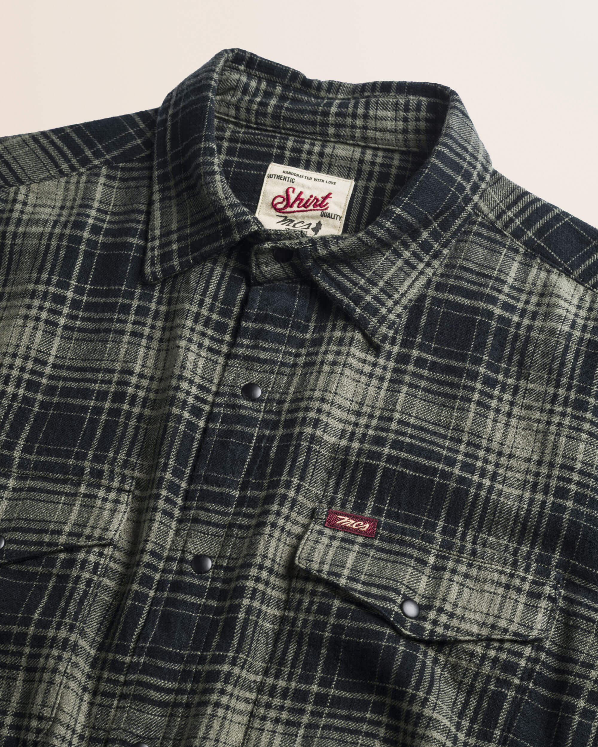 Camicia in Cotone Slub a Quadri Stile Workwear dettaglio colletto - Green Check