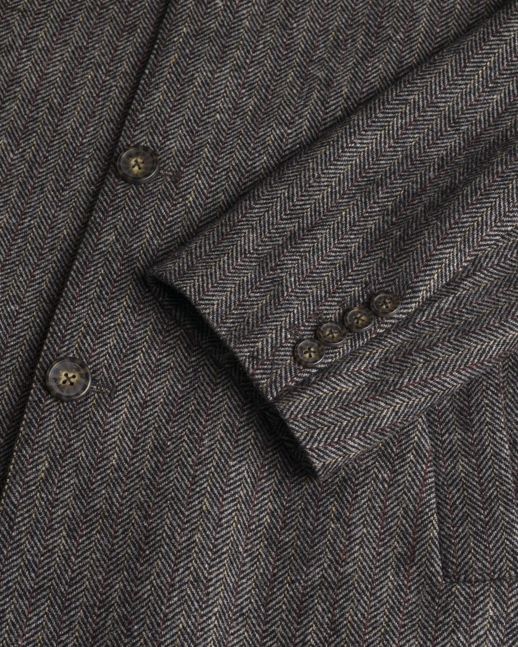 Cappotto in Misto Lana Herringbone dettaglio manica - Red Herringbone
