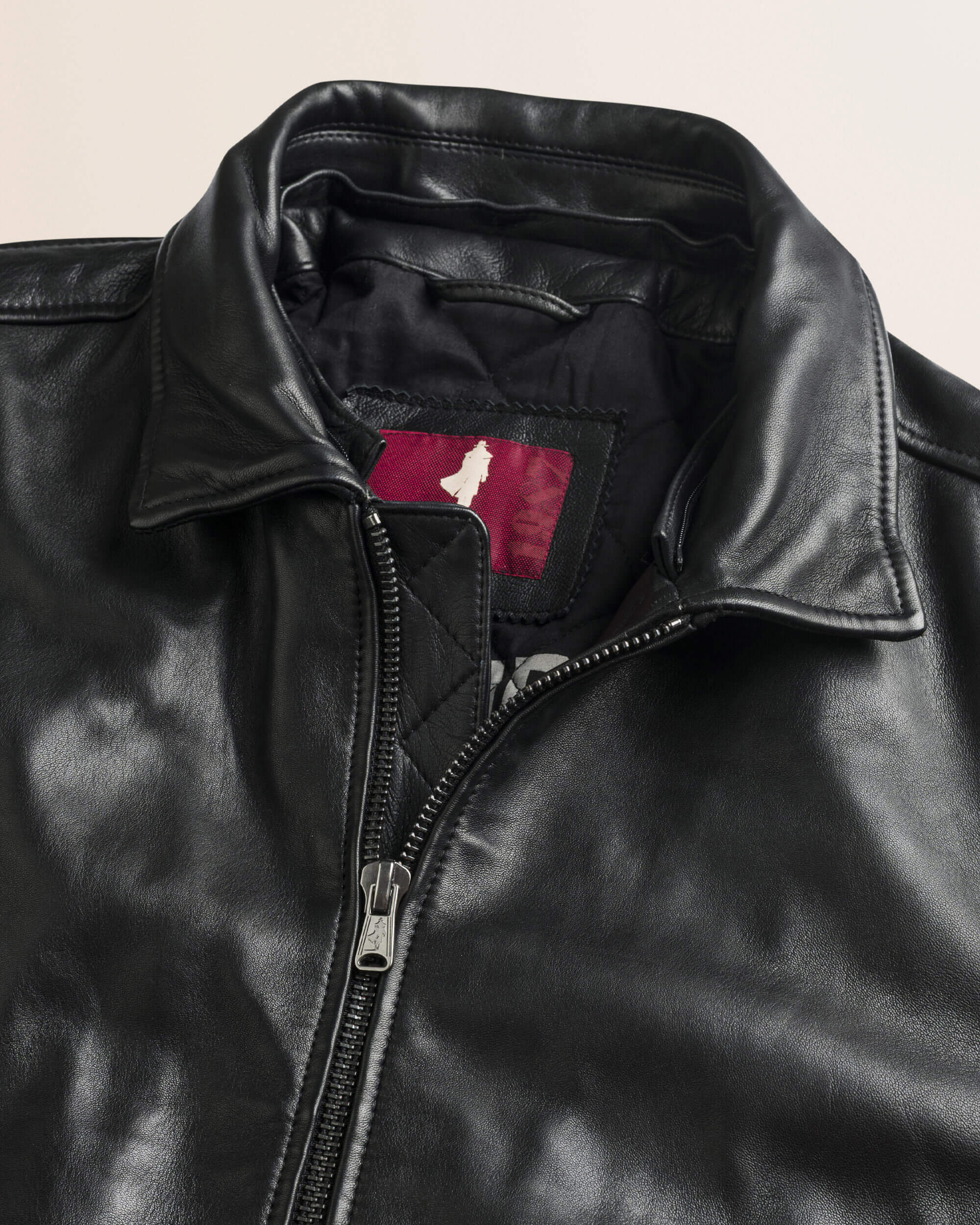 Giubbotto Aviatore in Pelle con Collo Staccabile dettaglio colletto - Black
