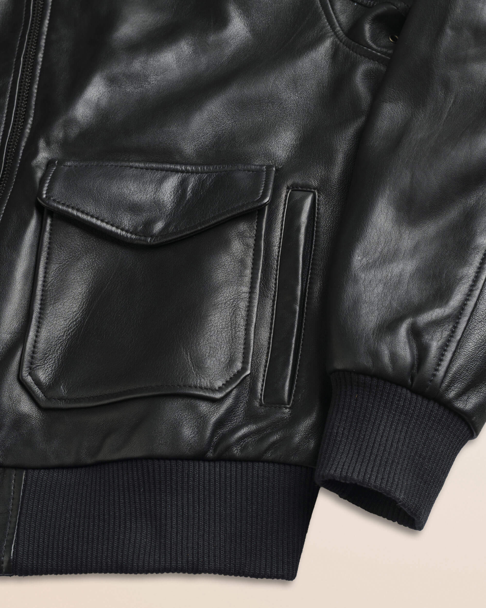 Giubbotto Aviatore in Pelle con Collo Staccabile dettaglio manica - Black