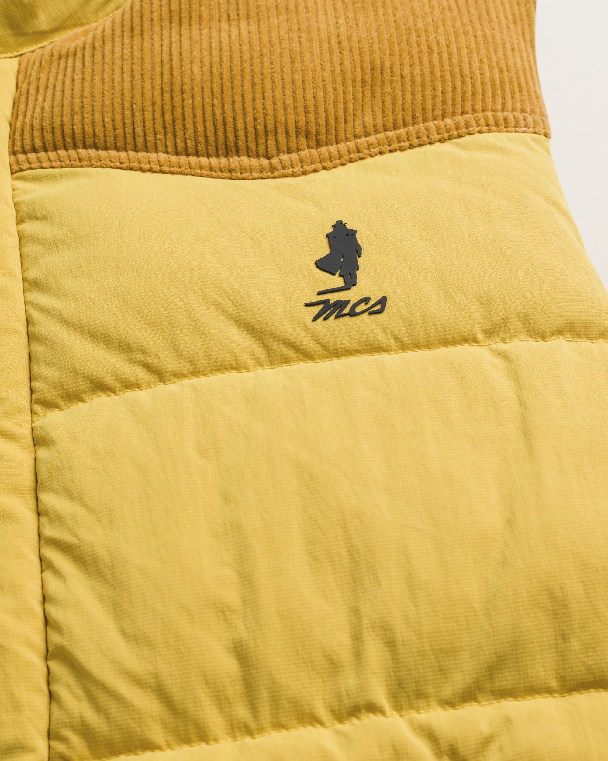Gilet in Ripstop Imbottito Trapuntato dettaglio logo - Yellow
