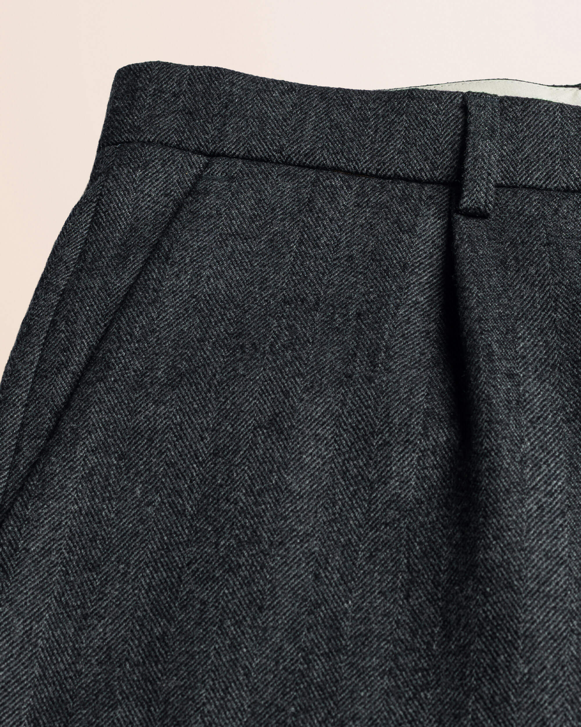 Pantalone Chino in Lana Herringbone dettaglio tasca - Herringbone Grey Melange