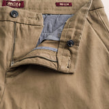 Pantalone Chino in Cotone Dobby Slim Fit dettaglio apertura - Elmwood Brown