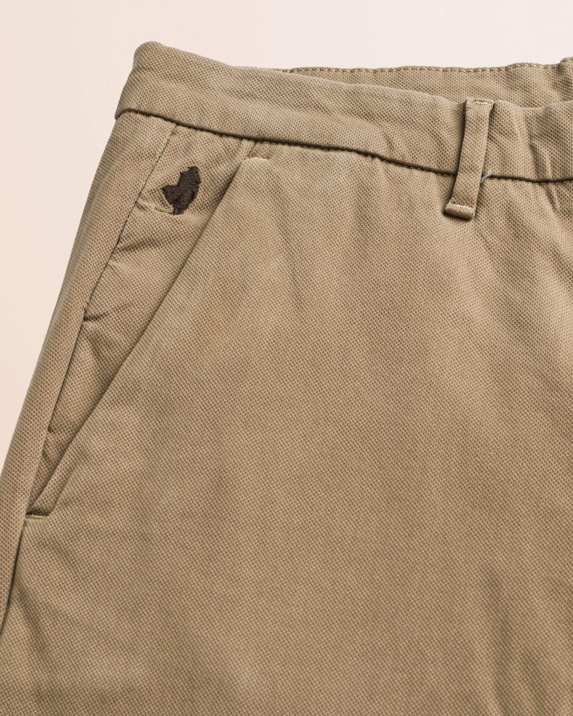 Pantalone Chino in Cotone Dobby Slim Fit dettaglio tasca - Elmwood Brown