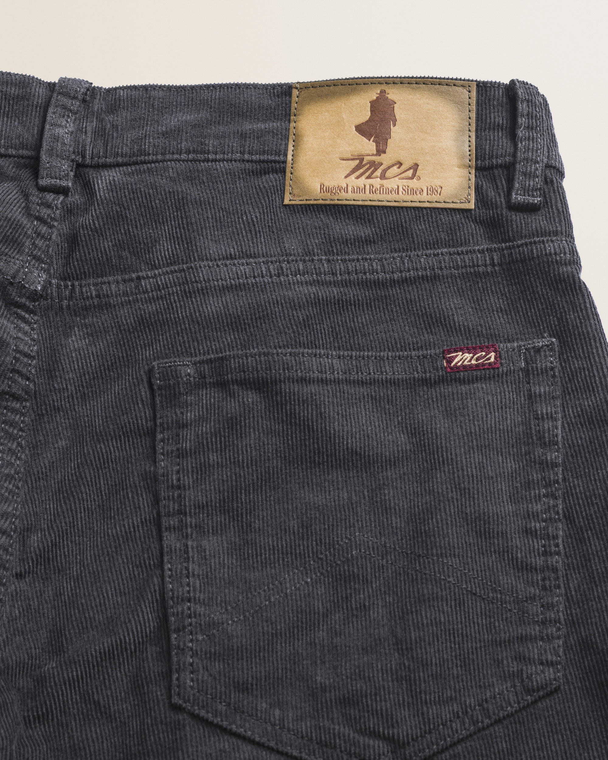 Pantalone 5 Tasche in Velluto 1000 Righe Slim Fit dettaglio retro - Dark Shadow