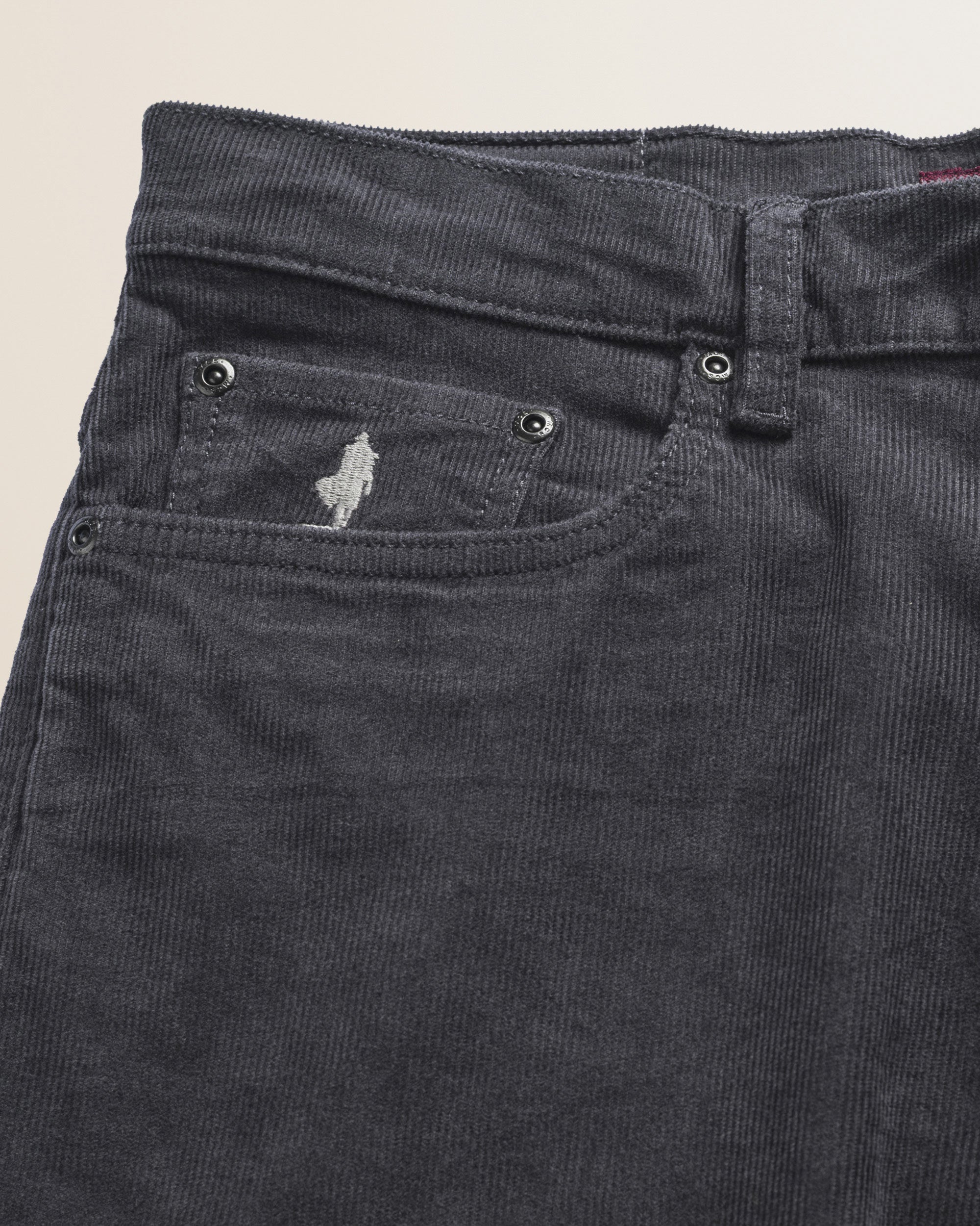 Pantalone 5 Tasche in Velluto 1000 Righe Slim Fit dettaglio tasca - Dark Shadow