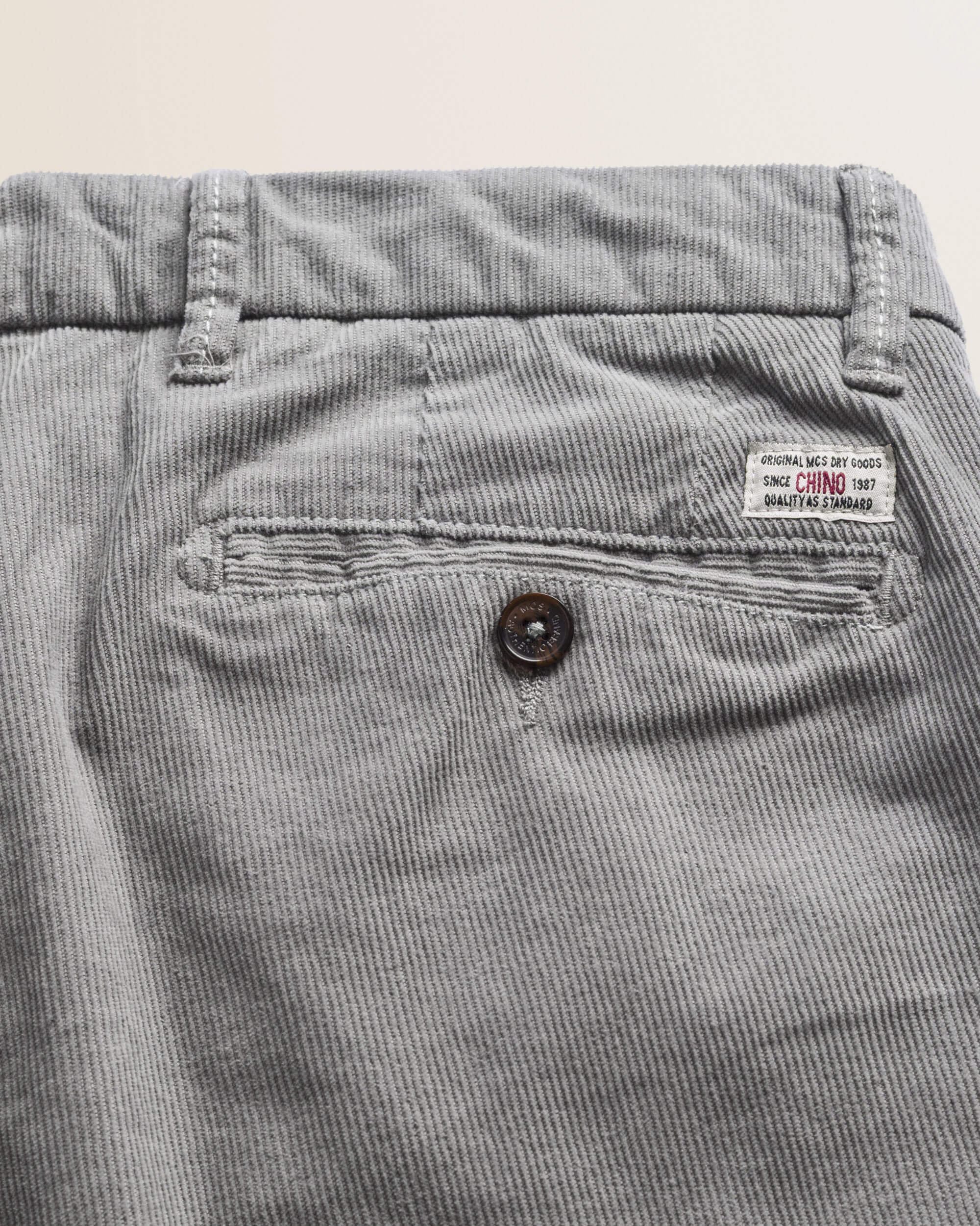 Pantalone Chino in Velluto 1000 Righe Slim Fit dettaglio retro - Grey