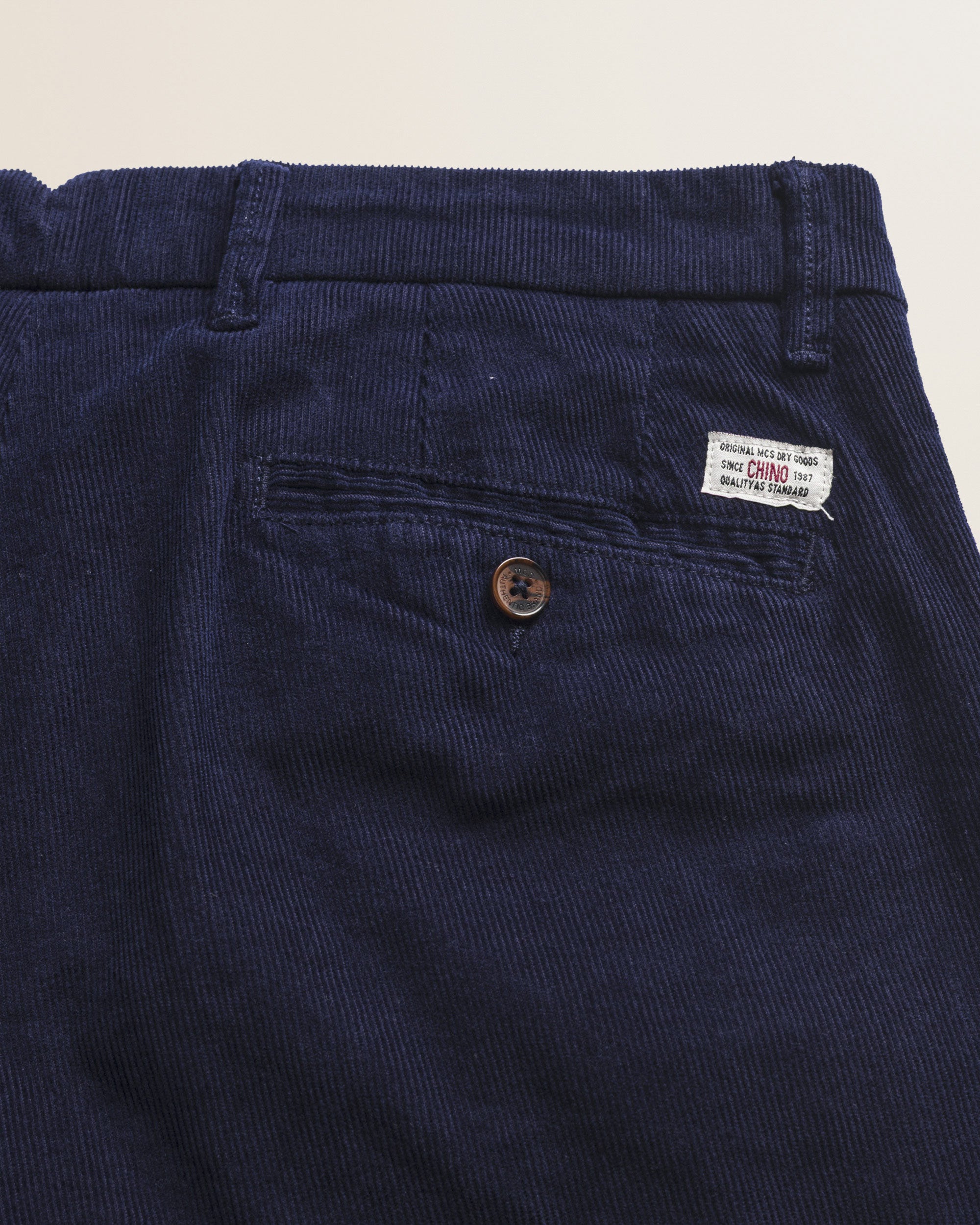 Pantalone Chino in Velluto 1000 Righe Slim Fit dettaglio retro - Mid-Light Blue