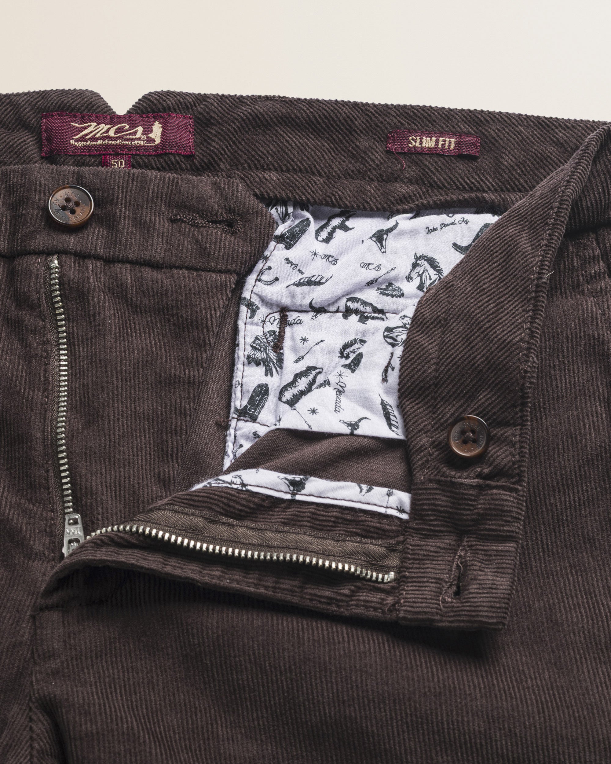 Pantalone Chino in Velluto 1000 Righe Slim Fit dettaglio apertura - Mulch