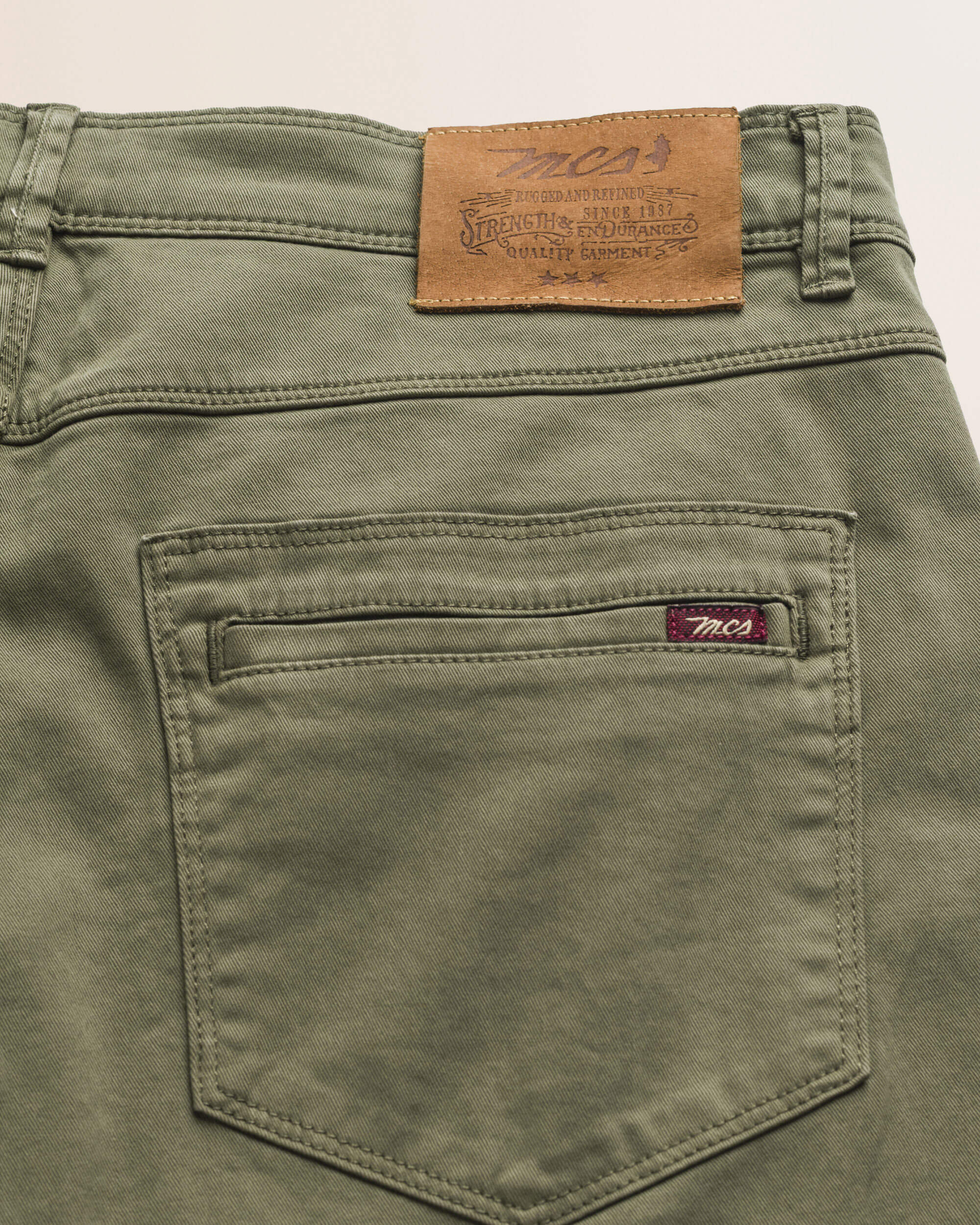 Pantalone 5 Tasche in Gabardina Slim Fit dettaglio retro - Olive Night