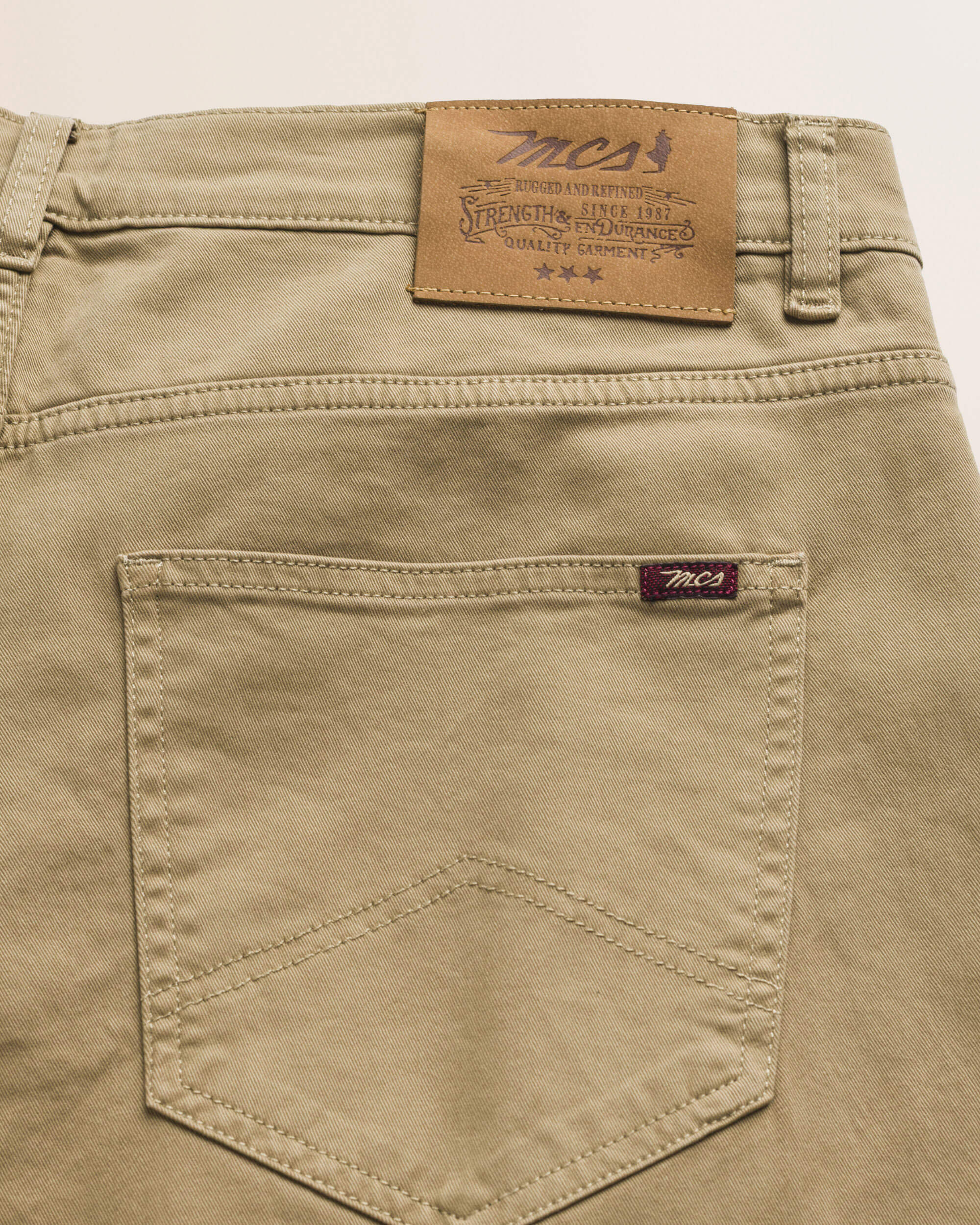 Pantalone 5 Tasche in Gabardina Regular Fit dettaglio retro - Elmwood Brown