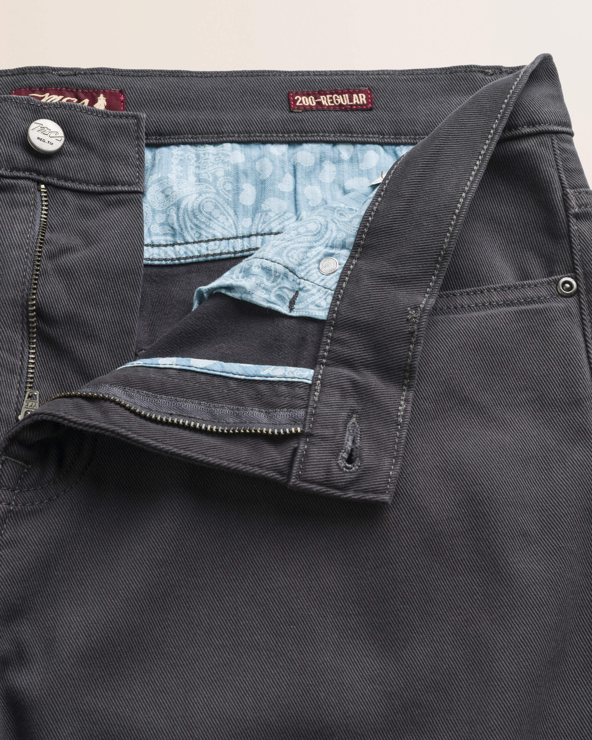 Pantalone 5 Tasche in Drill di Cotone Regular Fit dettaglio apertura - Grey
