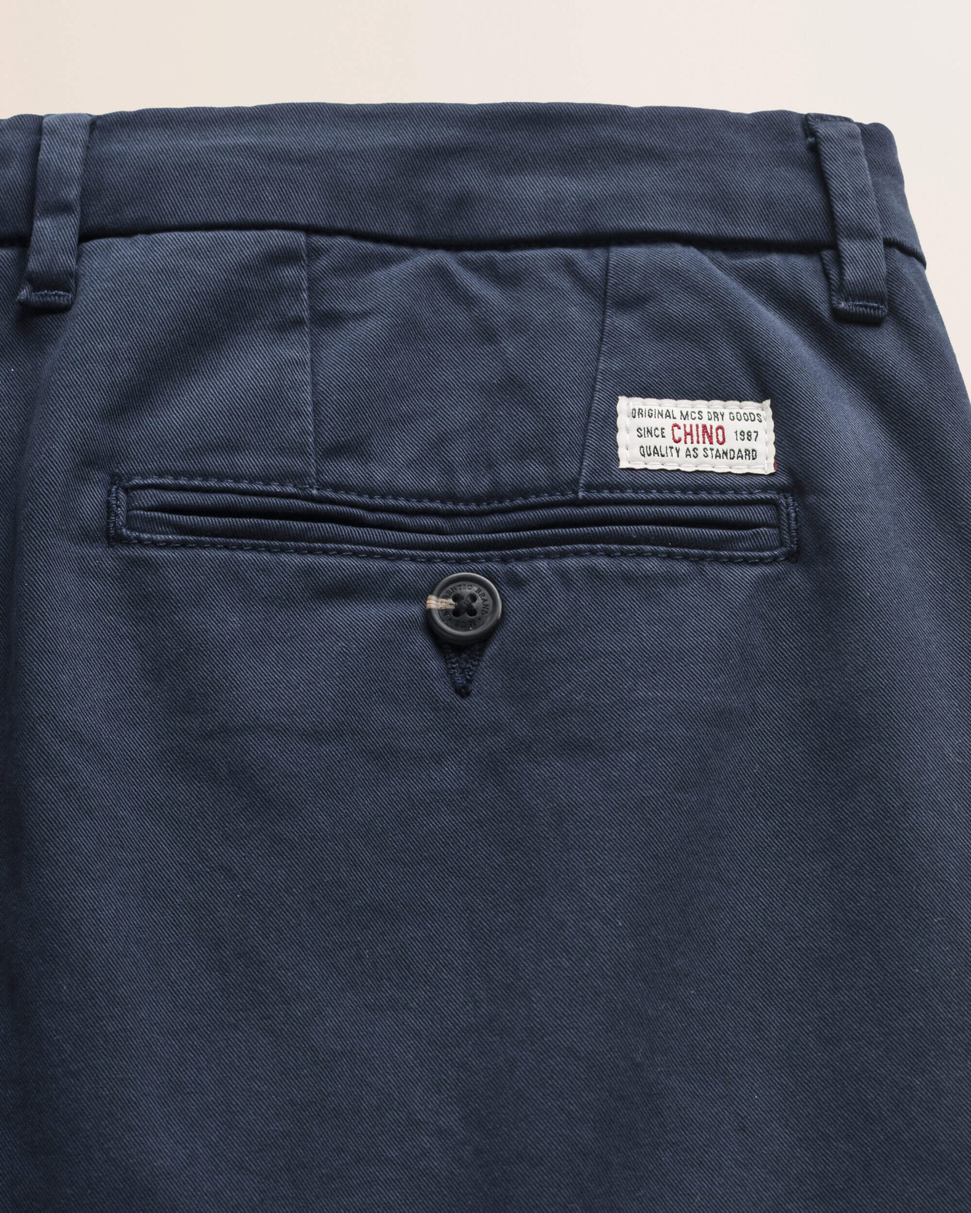 Pantalone Chino in Gabardina Slim Fit dettaglio retro - Navy Blue
