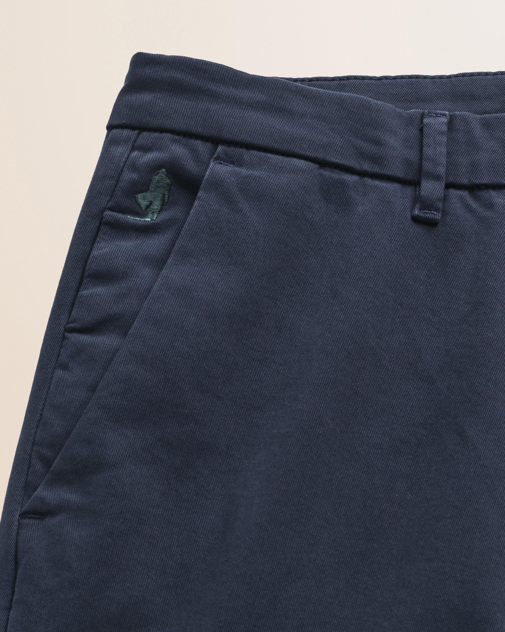 Pantalone Chino in Gabardina Slim Fit dettaglio tasca - Navy Blue