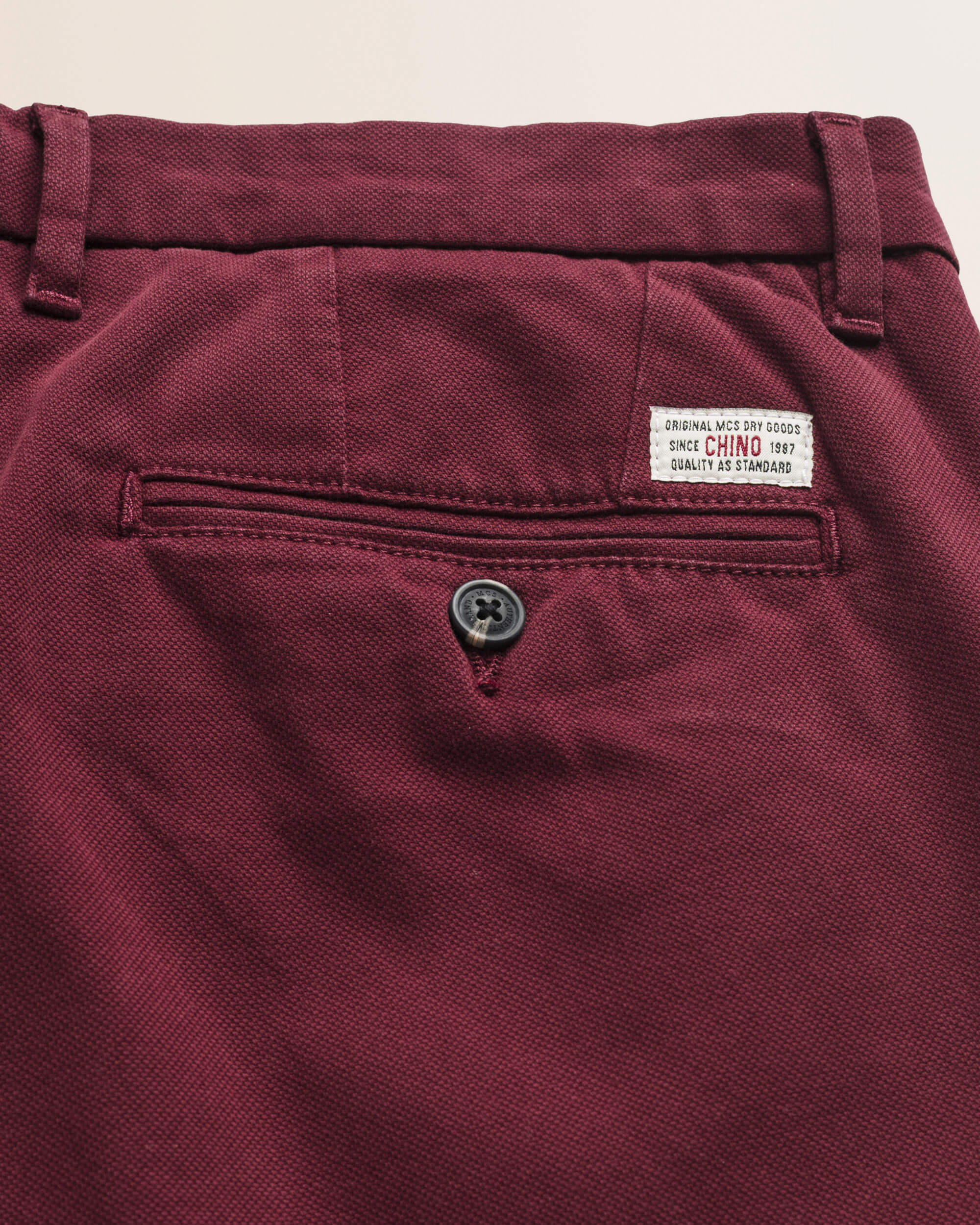 Pantalone Chino in Cotone Dobby Slim Fit dettaglio retro - Merlot
