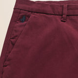 Pantalone Chino in Cotone Dobby Slim Fit dettaglio tasca - Merlot
