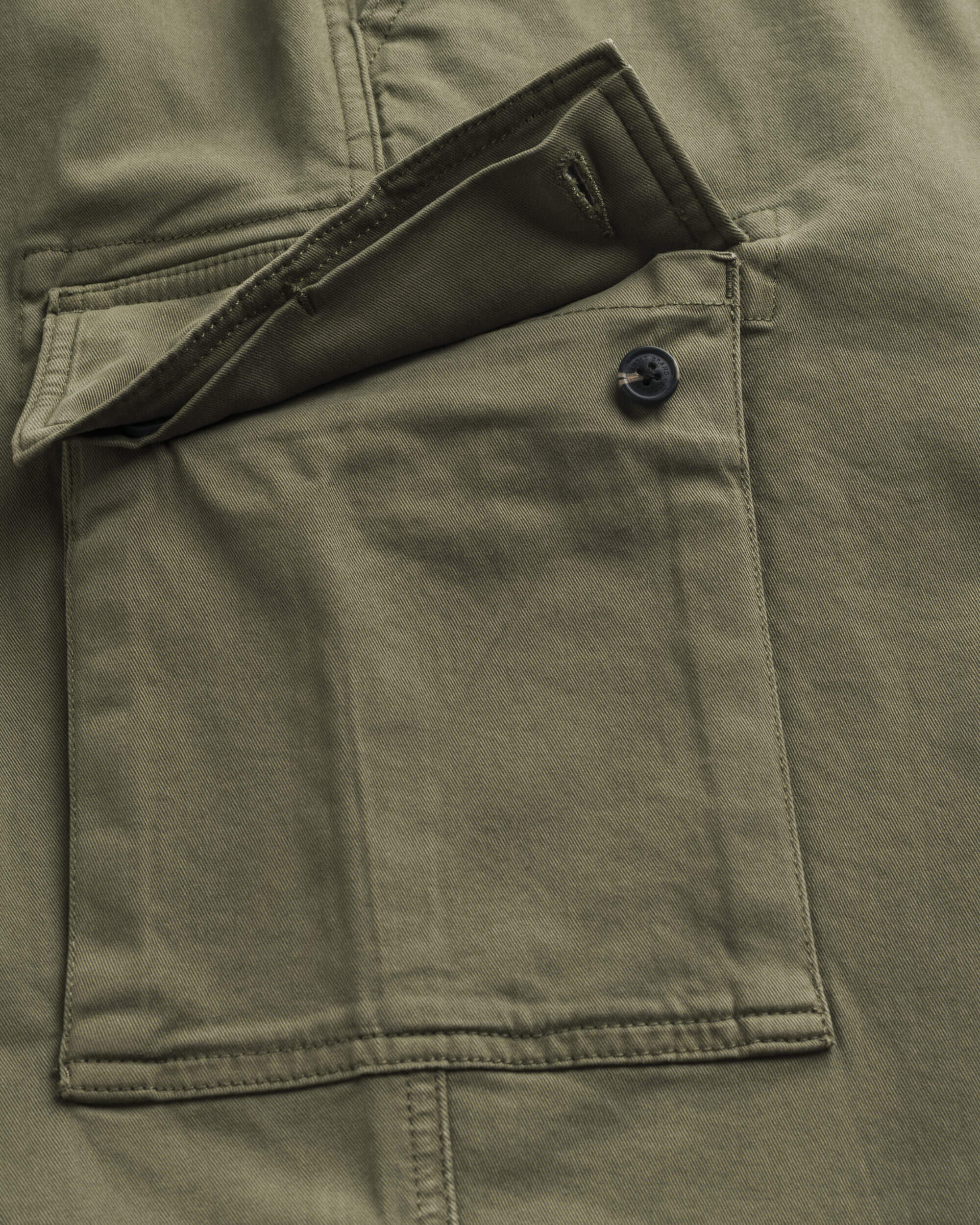 Pantalone Cargo in Gabardina Regular Fit 15mch204 03101 820 - Olive Night