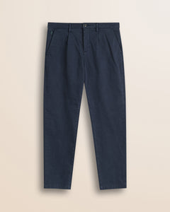 Pantalone Chino con Pence in Gabardina Relaxed Fit fronte - Navy Blue