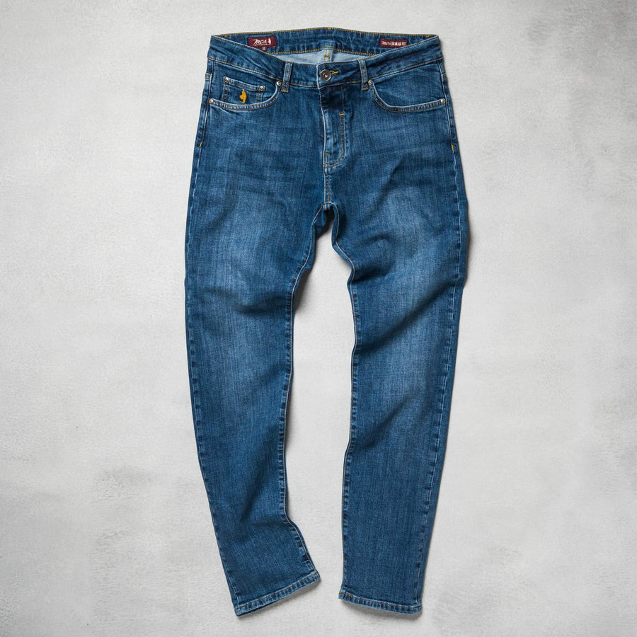 Five-pocket jeans in medium wash denim