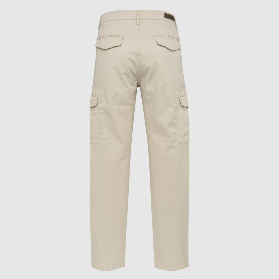 Pantaloni cargo con tasche laterali in gabardina stretch
