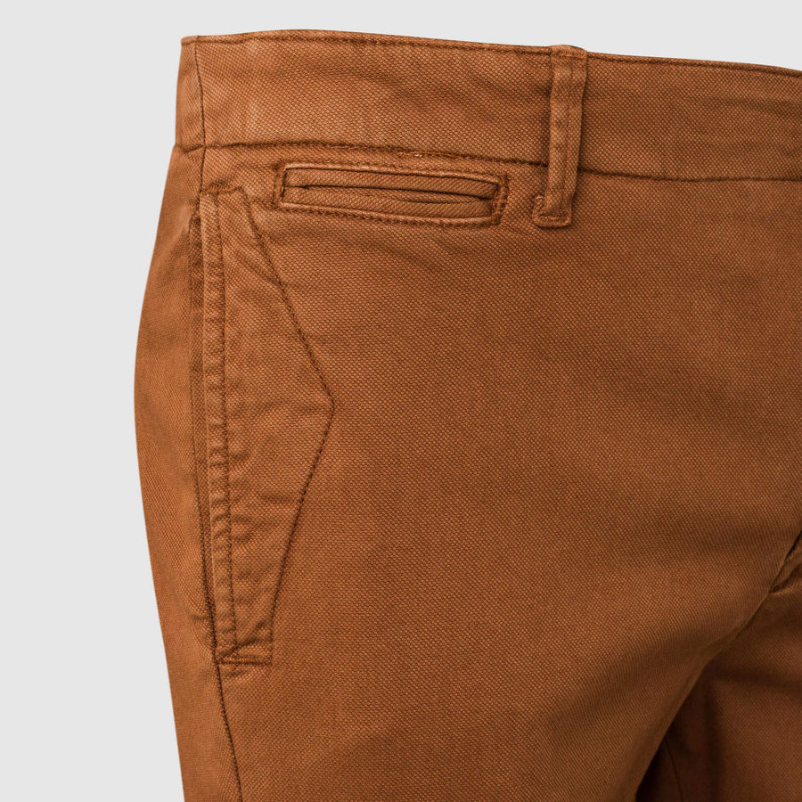 Pantalone chino in cotone sovratinto