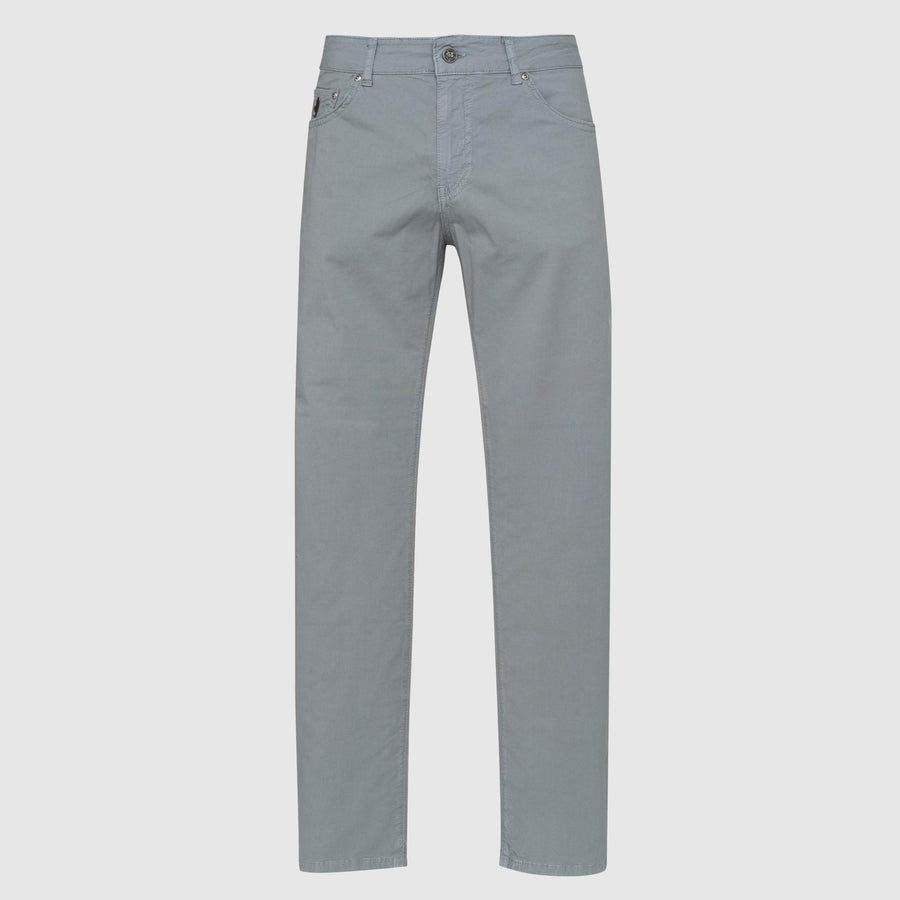 Pantaloni cinque tasche in gabardina stretch
