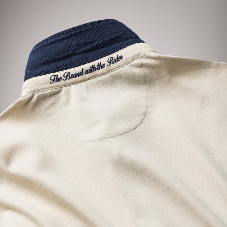 Polo shirt with contrast collar