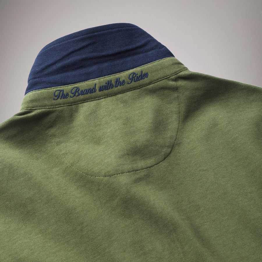 Polo shirt with contrast collar