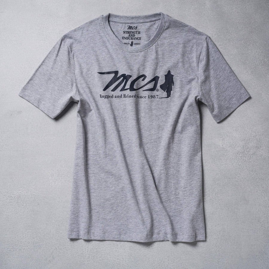 Solid colour T-shirt with large logo print